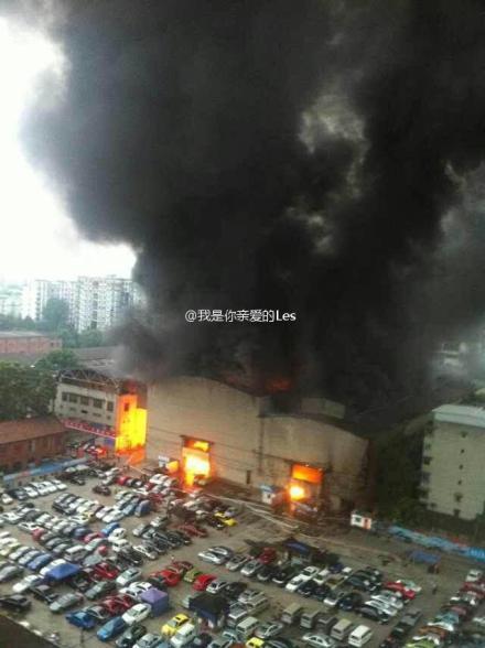 常熟汽配城大火事件视频曝光，最新报道揭秘现场