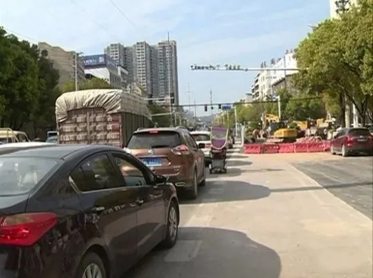 赤壁一桥今日最新动态，交通状况一网打尽