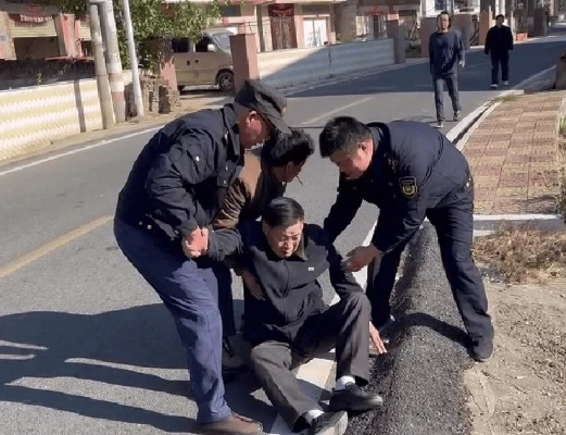 马口镇跌倒老人最新动态，社会关注与关怀，共筑温暖守护圈