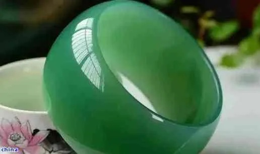 揭秘东陵玉，神秘色彩背后的传奇故事