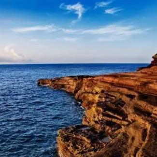 广西涠洲岛神秘海岛探索之旅攻略，惊艳你的旅行体验！