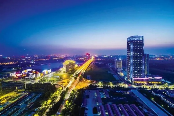 扬州城西发展脉搏，新闻头条聚焦，城市活力四溢之地