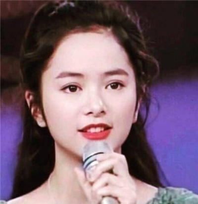 今日头条独家揭秘叶蕴仪娱乐圈新动态！